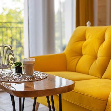 Villa Kasztelan Apartamenty 下乌斯奇基 外观 照片