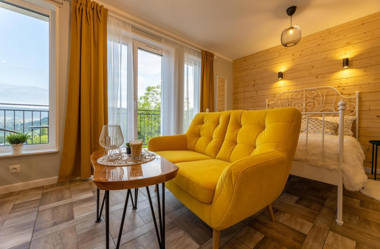 Villa Kasztelan Apartamenty 下乌斯奇基 外观 照片