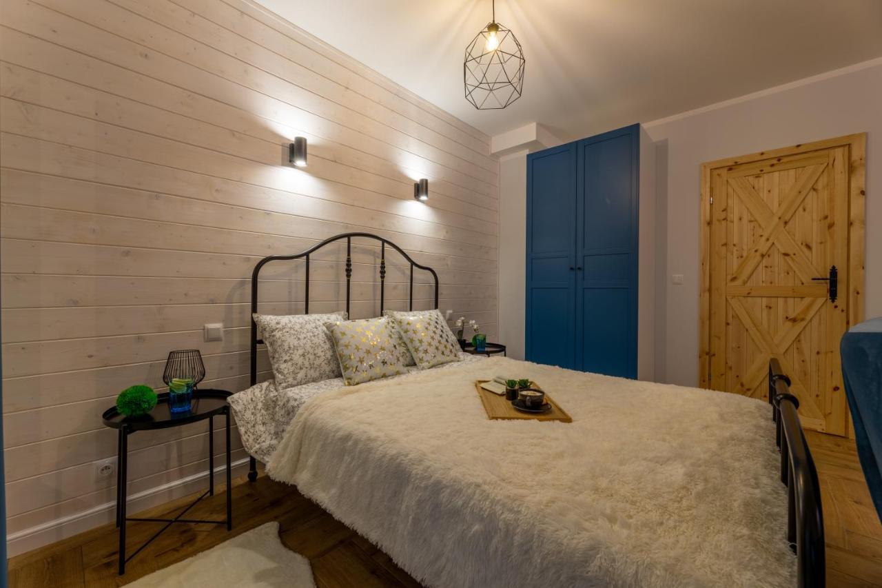 Villa Kasztelan Apartamenty 下乌斯奇基 外观 照片