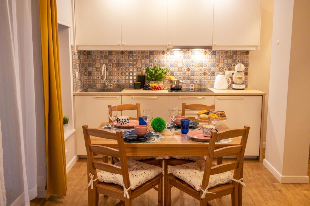 Villa Kasztelan Apartamenty 下乌斯奇基 外观 照片