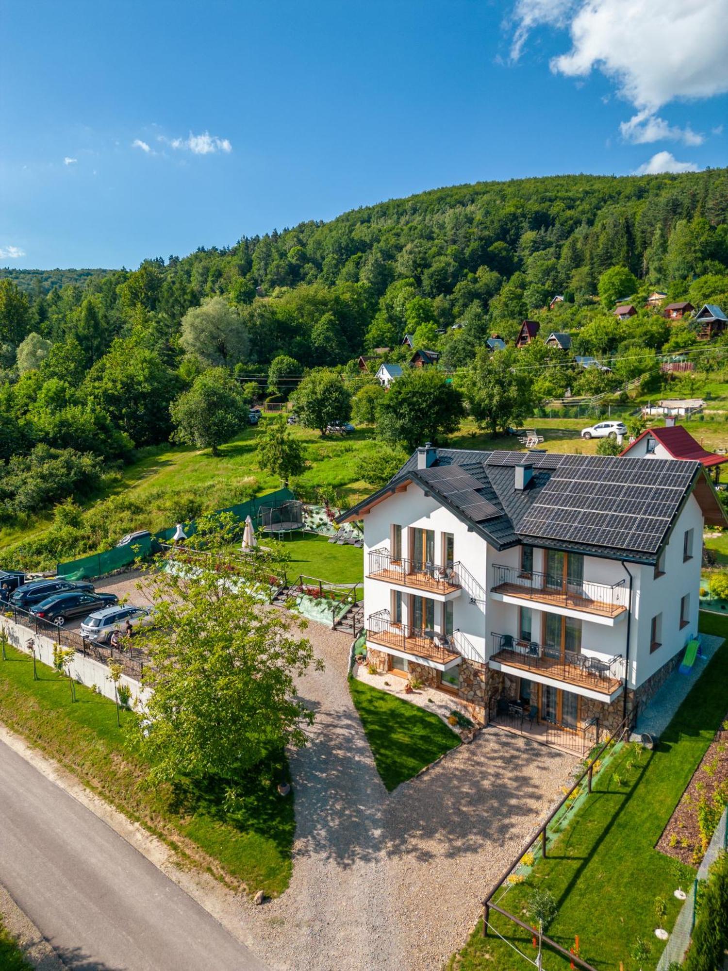 Villa Kasztelan Apartamenty 下乌斯奇基 外观 照片
